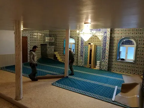 Renouvellement des tapis de la mosquée (2017) — 3