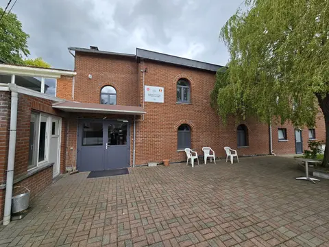Mosquée Ulu Camii de Marche-en-Famenne — extérieur (02)