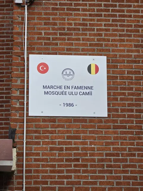 Mosquée Ulu Camii de Marche-en-Famenne — extérieur (04)